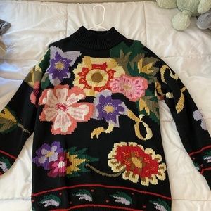 Large hand knit floral sweater from northstrom great condition